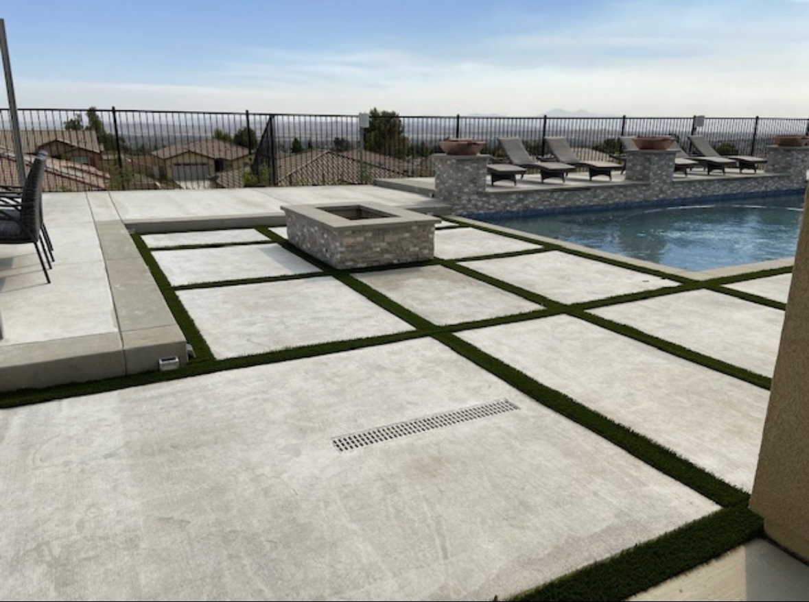 Finished artificial turf landscape shown in the TurfMastro project gallery